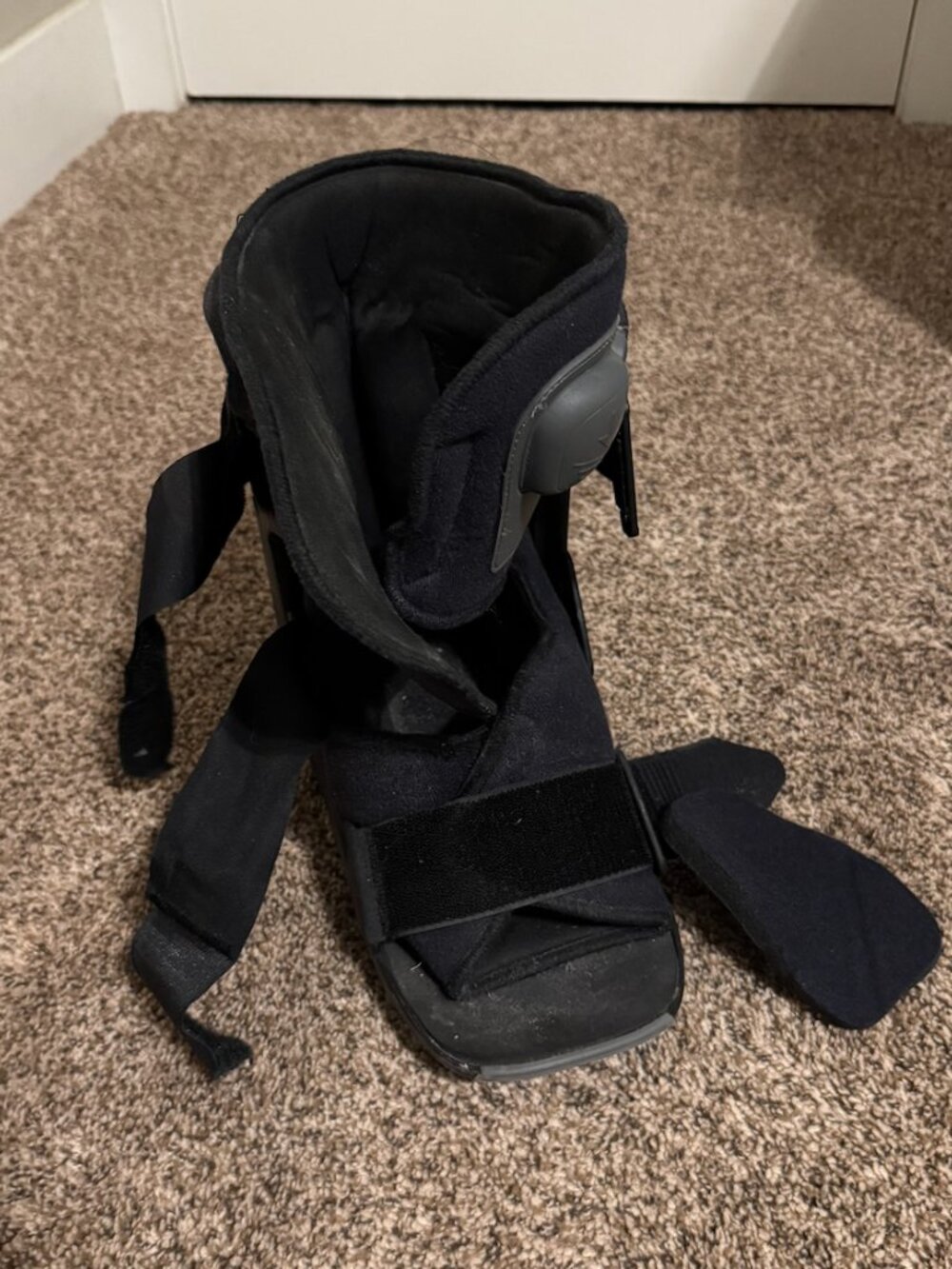 BREG Medical Boot - Picture 5 of 9